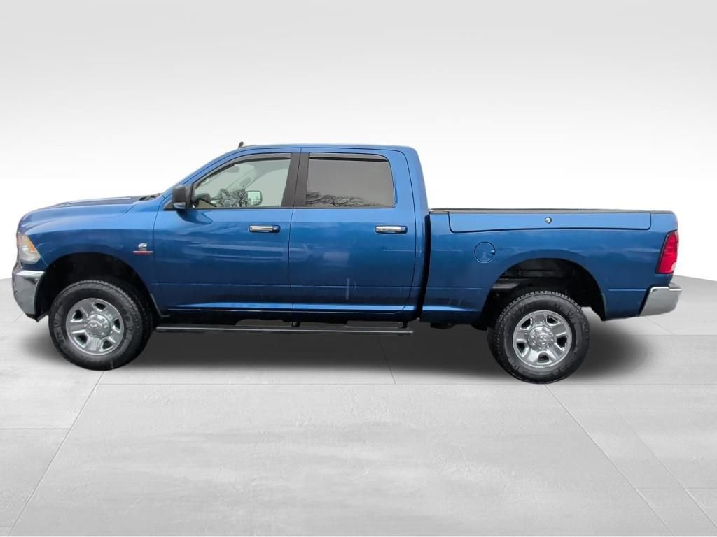Used 2015 RAM 2500 SLT w/ Luxury Group image 2