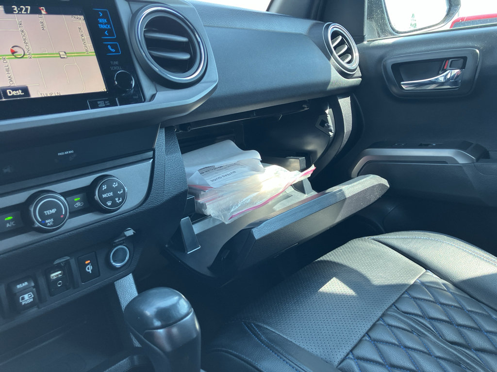 Used 2019 Toyota Tacoma TRD Off-Road w/ Technology Package AWD/4WD image 26