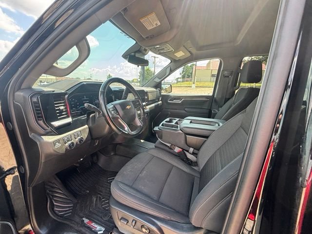 Used 2024 Chevrolet Silverado 1500 LT AWD/4WD image 11