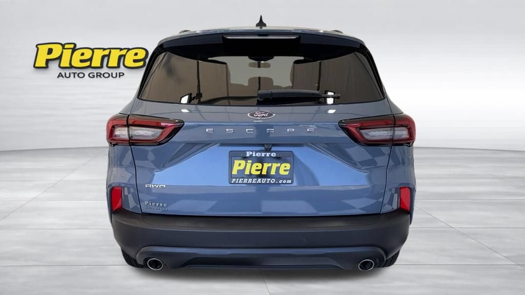 Used 2025 Ford Escape ST-Line Select AWD/4WD image 3