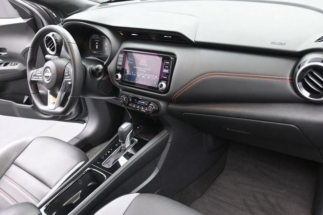 Used 2023 Nissan Kicks SR w/ SR Premium Package FWD image 29