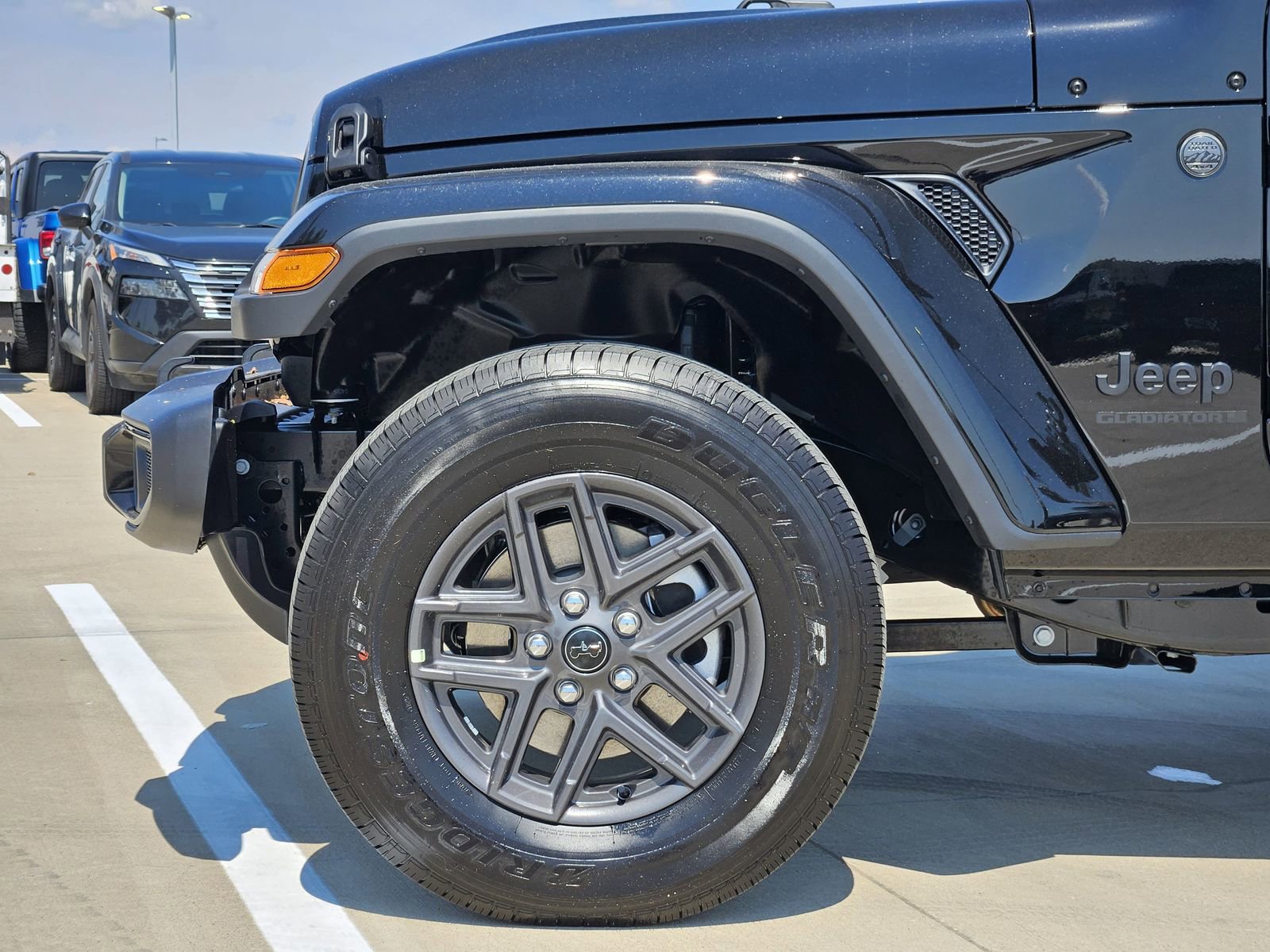 New 2025 Jeep Gladiator Sport AWD/4WD image 8