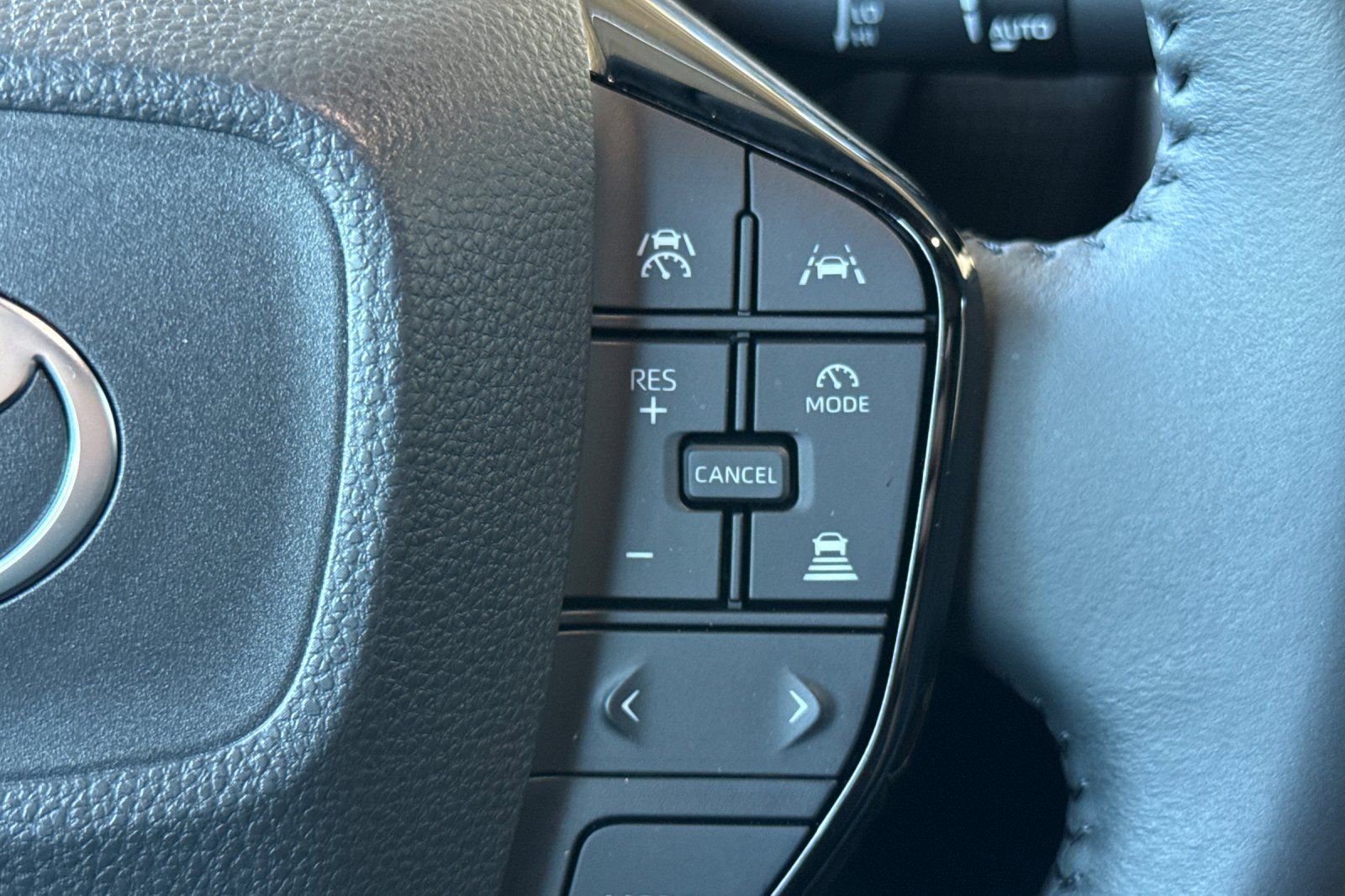 Certified 2025 Toyota bZ4X AWD w/ Weather Package image 29