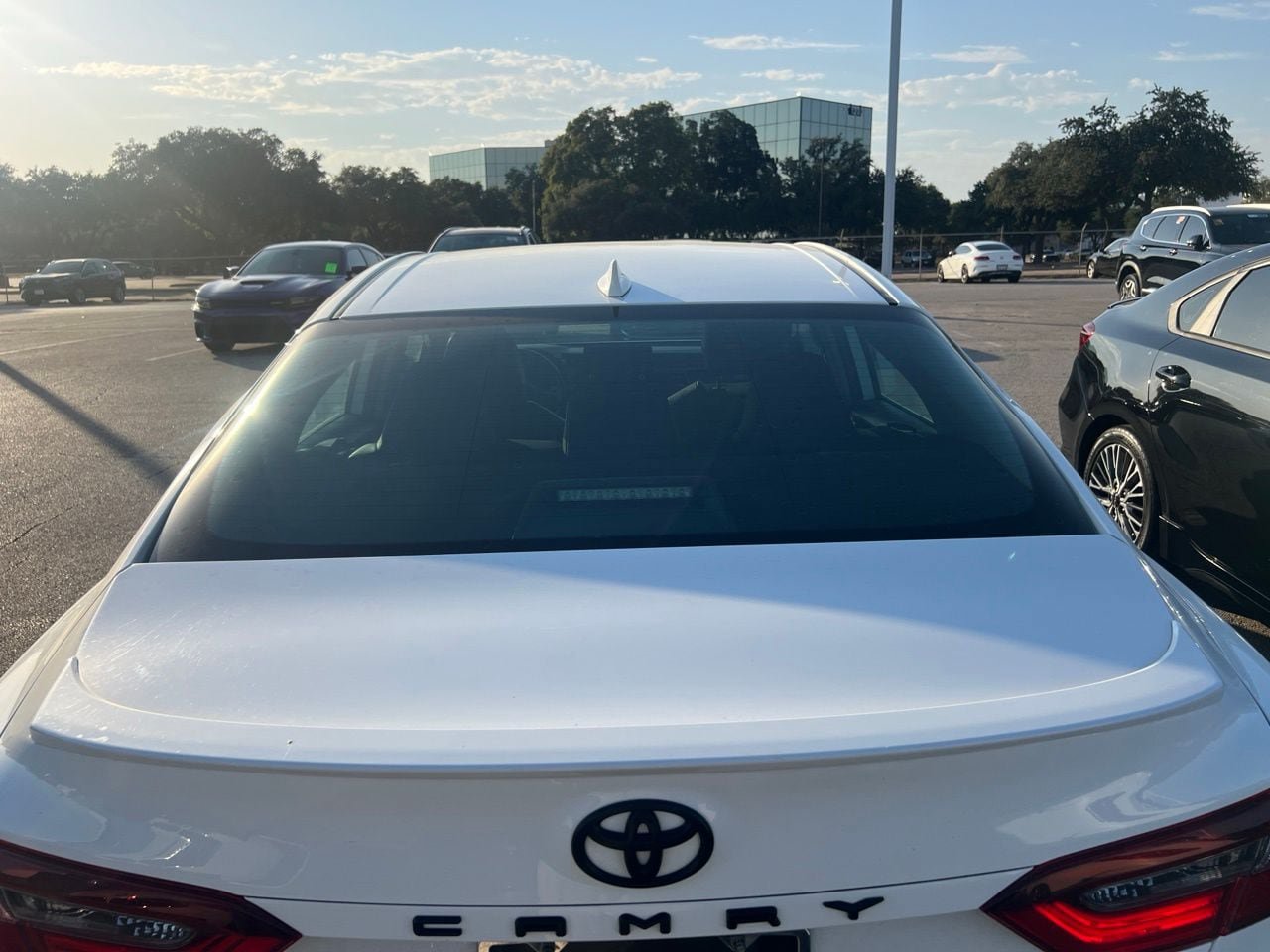 Used 2024 Toyota Camry SE FWD image 5