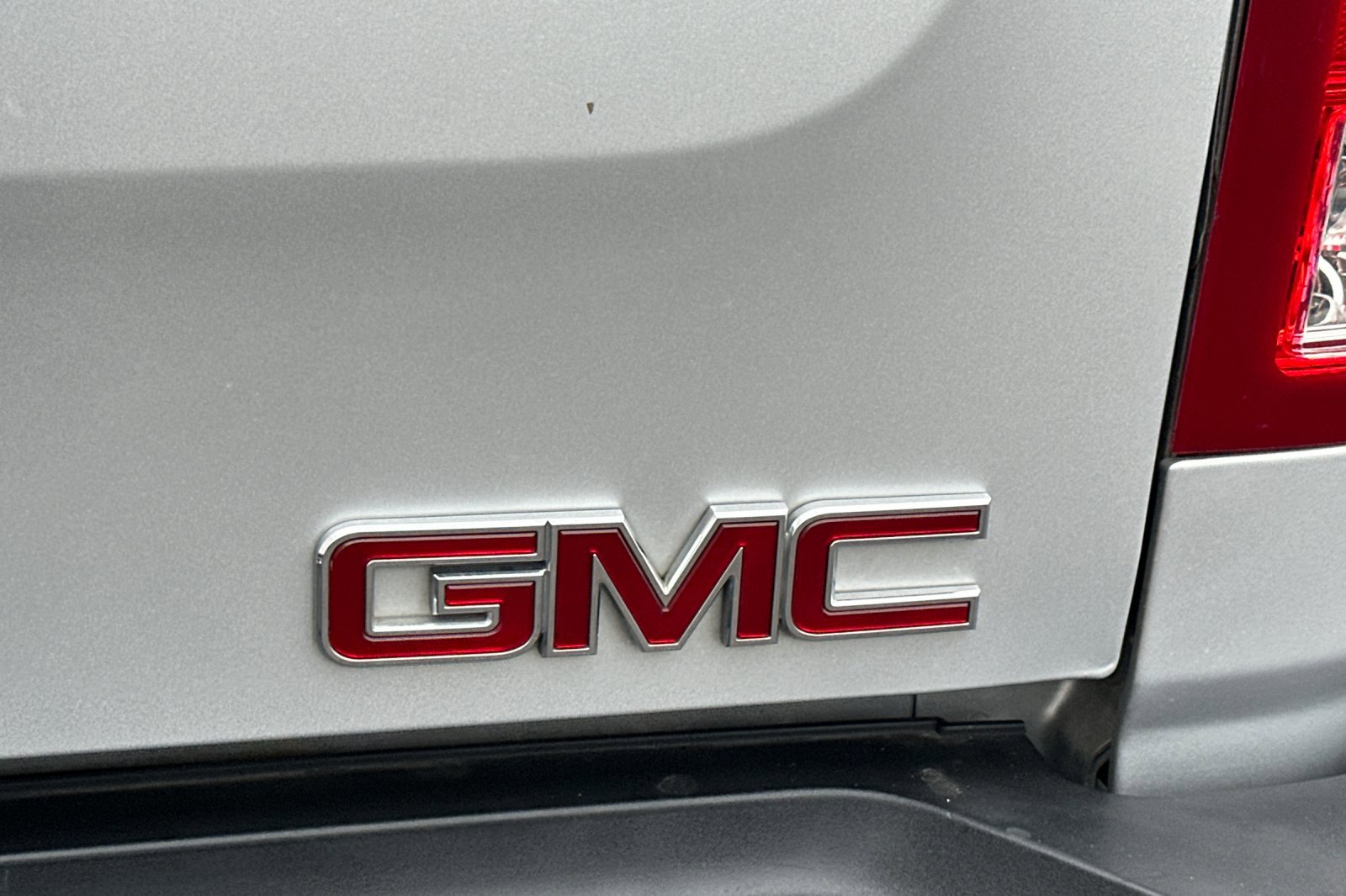 Used 2014 GMC Sierra 3500 SLT w/ SLT Convenience Package image 42