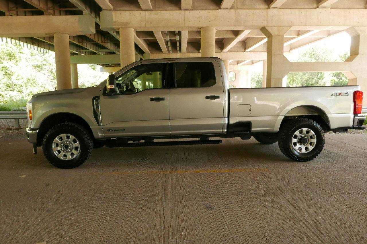 Used 2024 Ford F350 XLT image 28