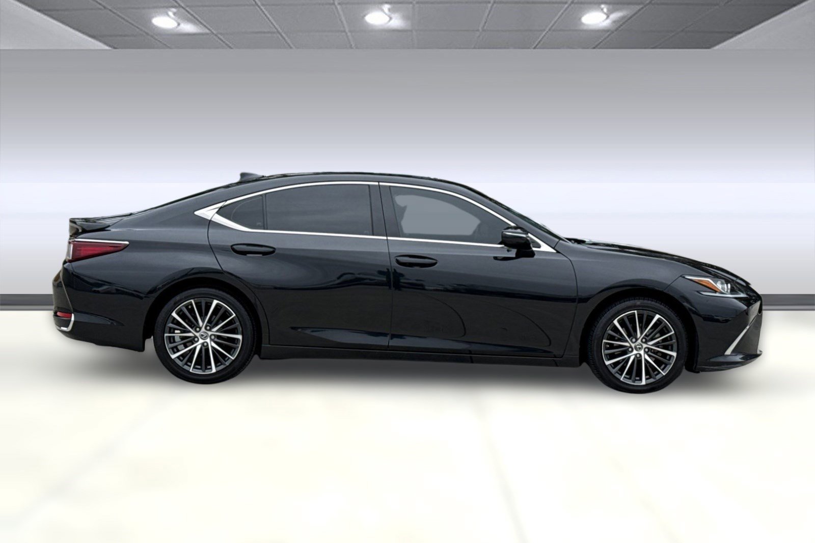 Used 2022 Lexus ES 300h w/ Premium Package image 7