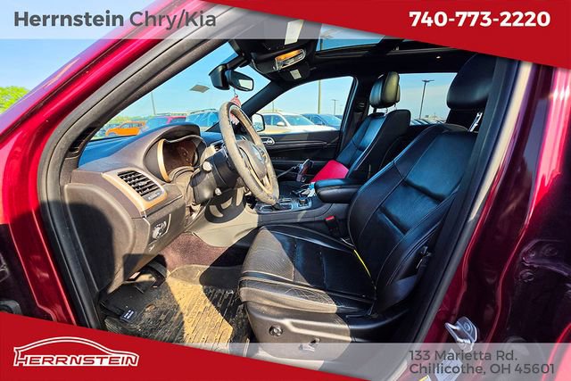Used 2017 Jeep Grand Cherokee Limited w/ Luxury Group II AWD/4WD image 16