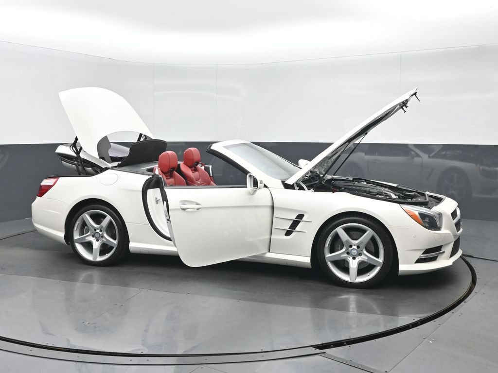 Used 2016 Mercedes-Benz SL 550 image 35
