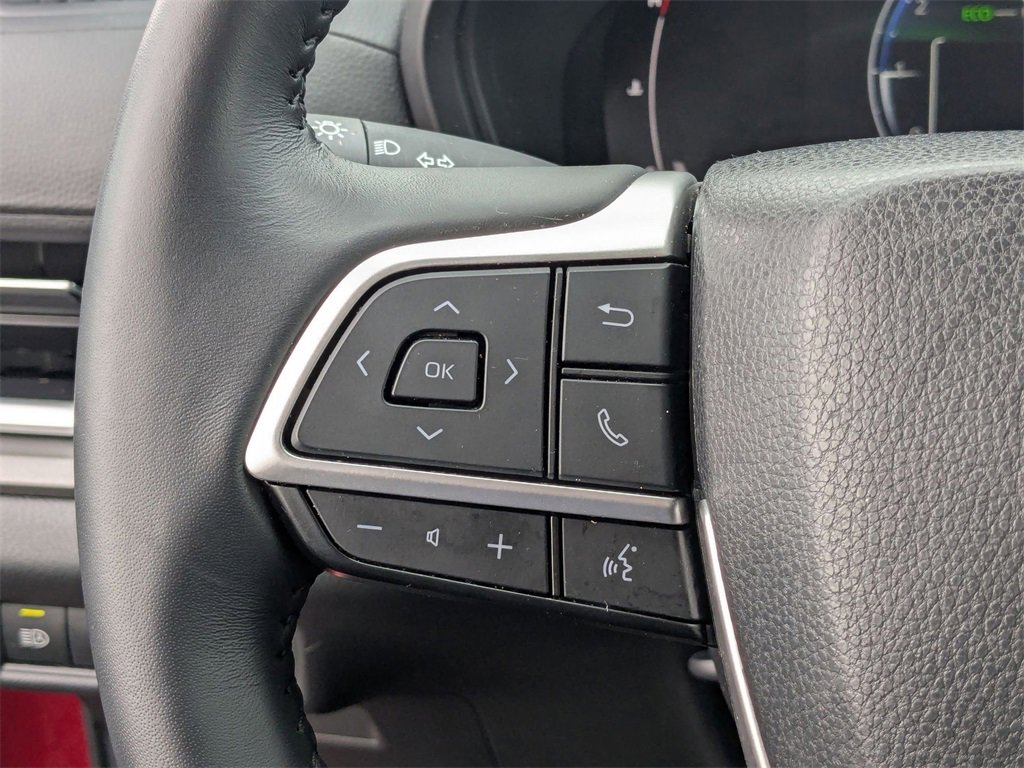 Used 2025 Toyota Grand Highlander AWD image 19