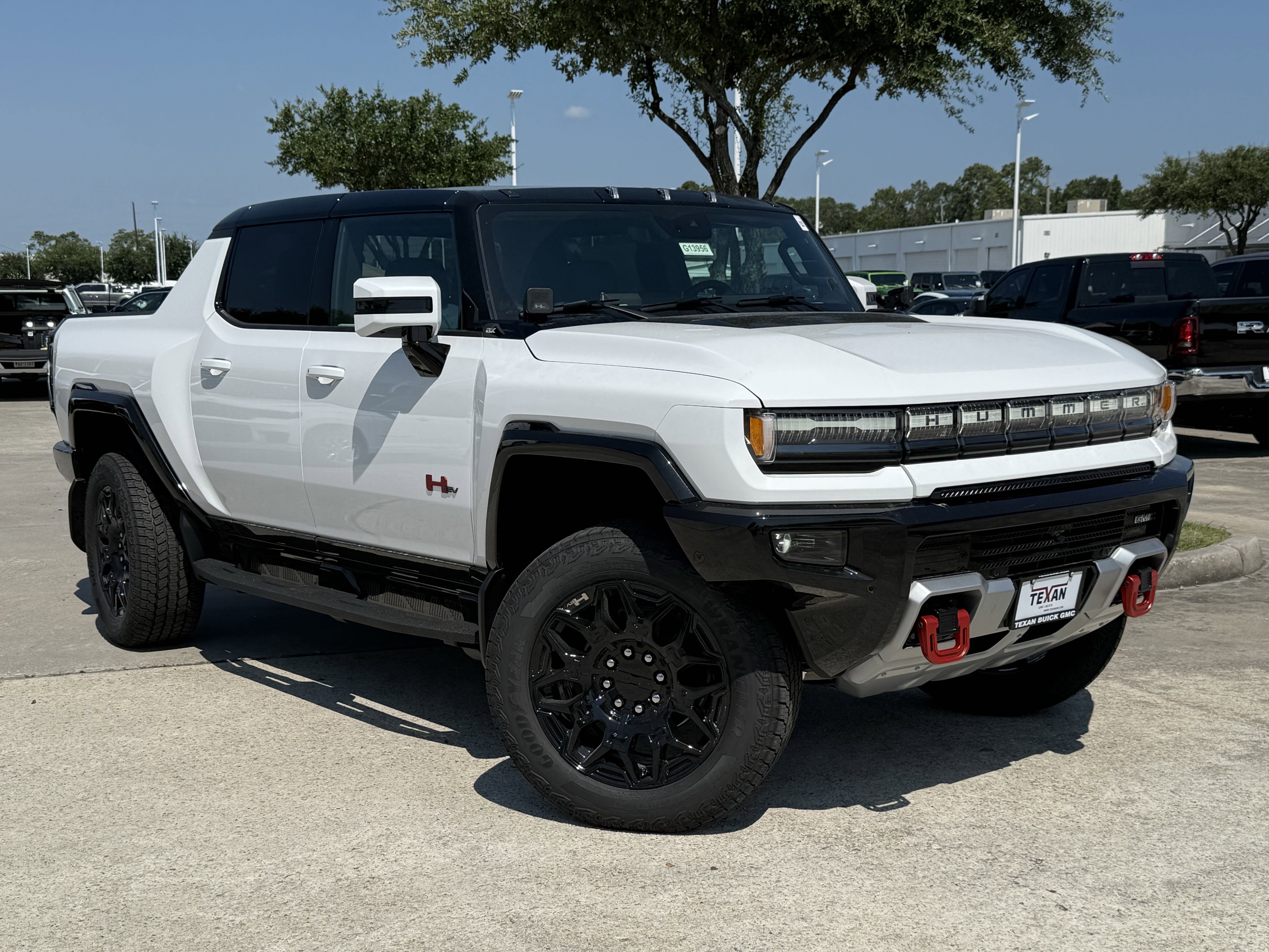 New 2025 GMC Hummer EV 2X w/ LPO, Illumination Package image 2