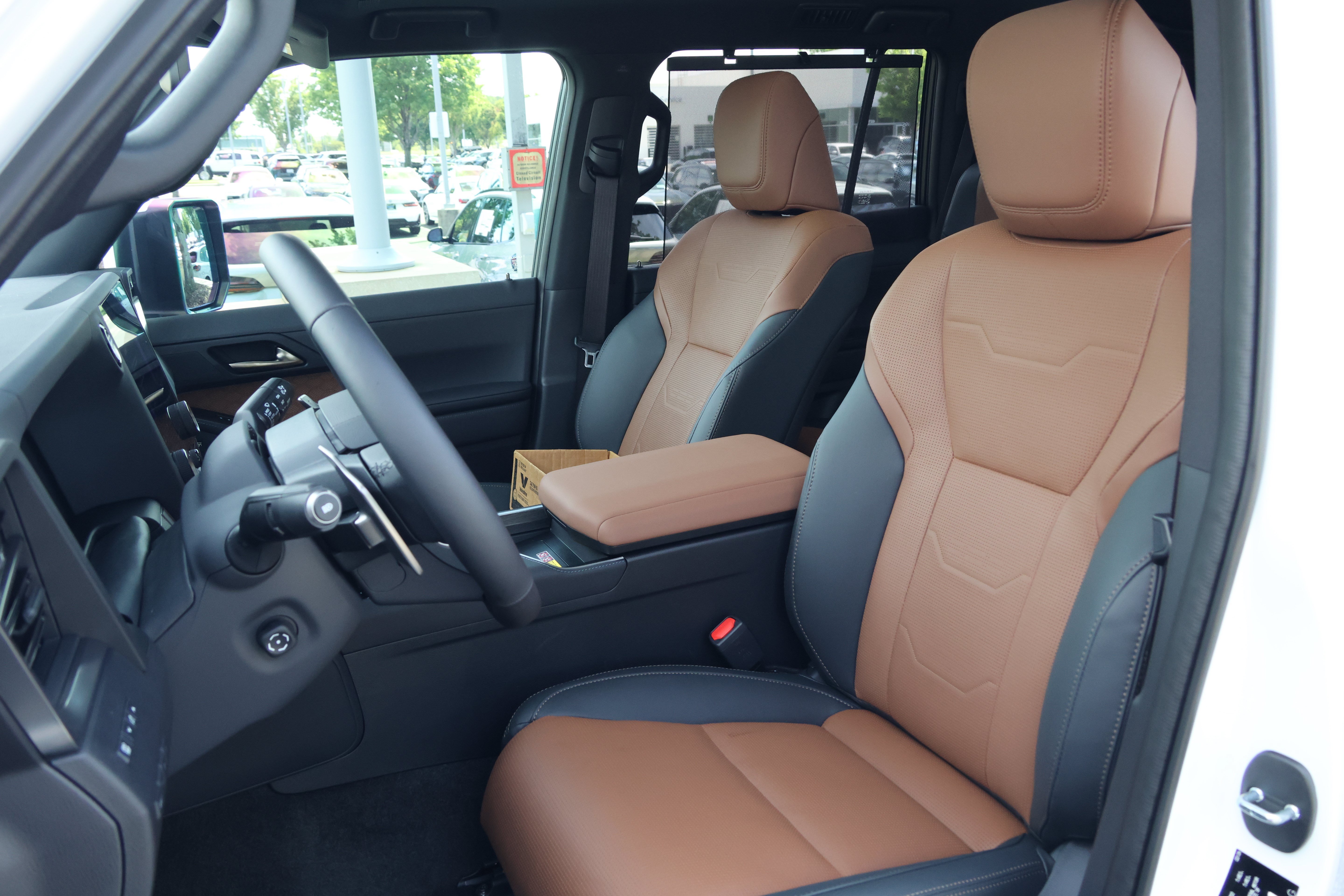 Certified 2026 Lexus GX 550 w/ Accessory Package (2T) AWD/4WD image 37