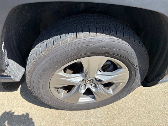 Certified 2024 Toyota RAV4 XLE AWD/4WD image 10