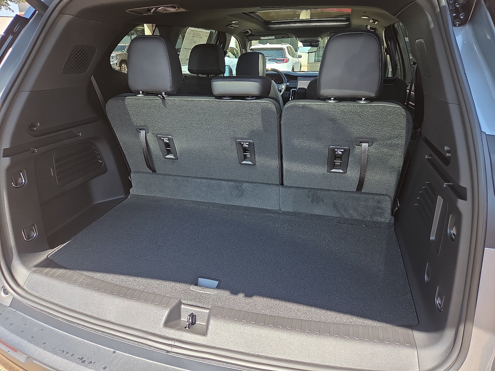 New 2026 GMC Acadia Elevation w/ Black Edition FWD image 8