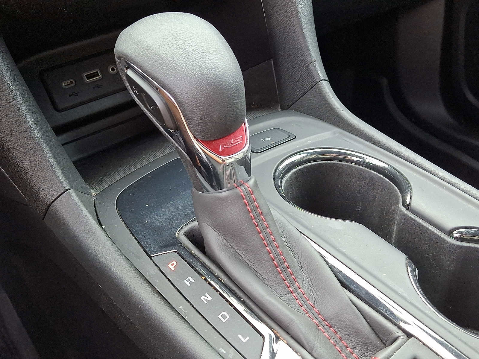 Used 2023 Chevrolet Equinox RS w/ LPO, Floor Liner Package image 14