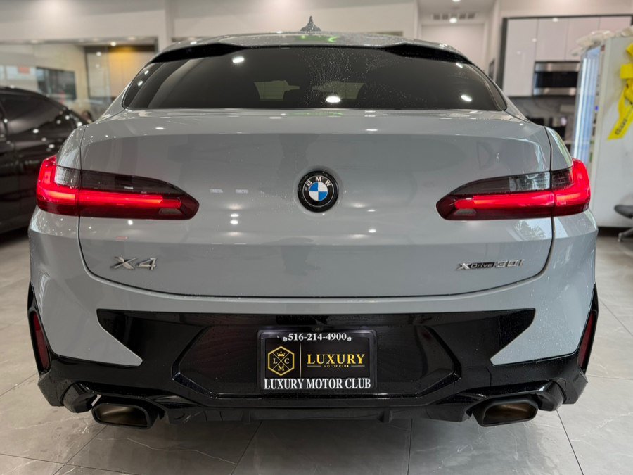 Used 2023 BMW X4 xDrive30i w/ M Sport Package AWD/4WD image 7