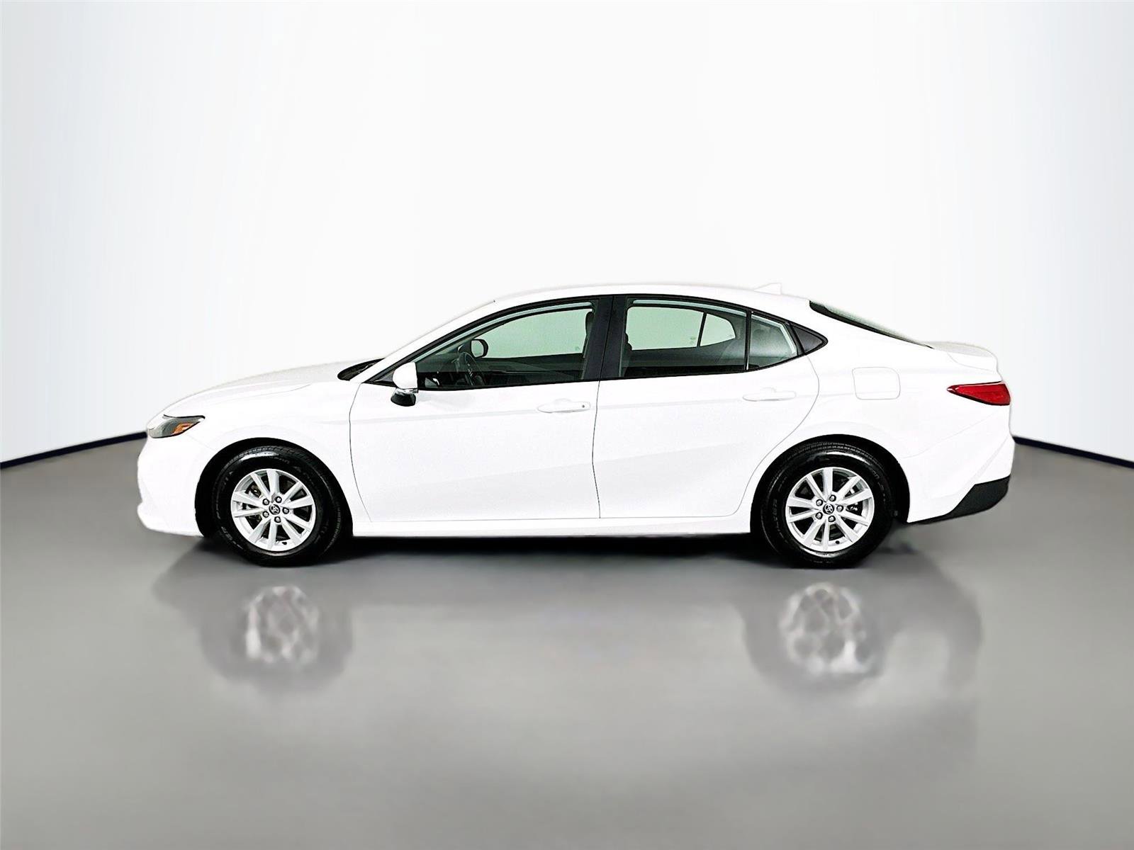 Certified 2025 Toyota Camry LE FWD image 8