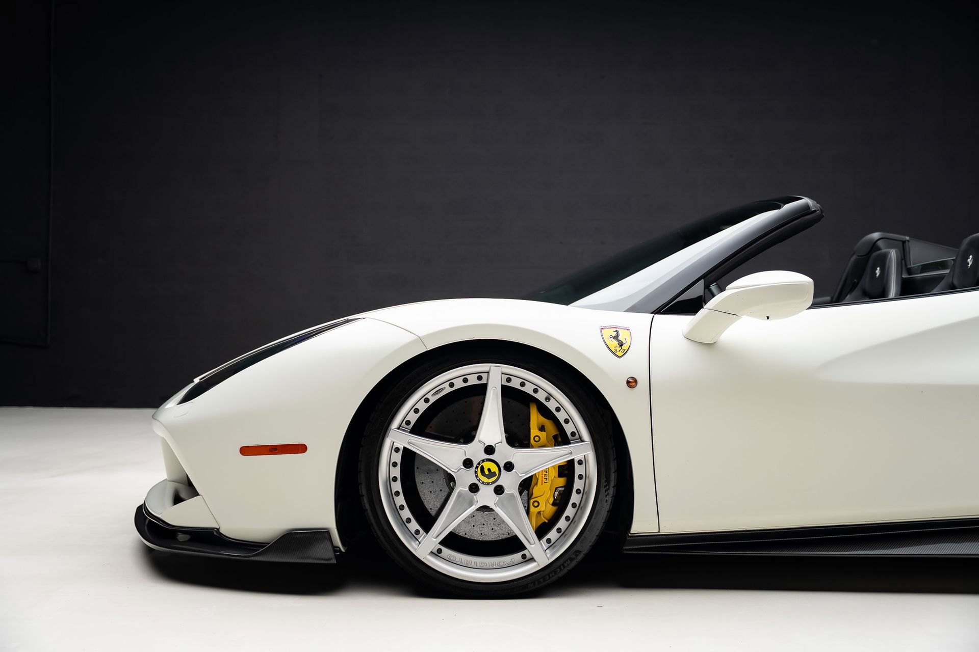 Used 2016 Ferrari 488 Spider RWD image 21