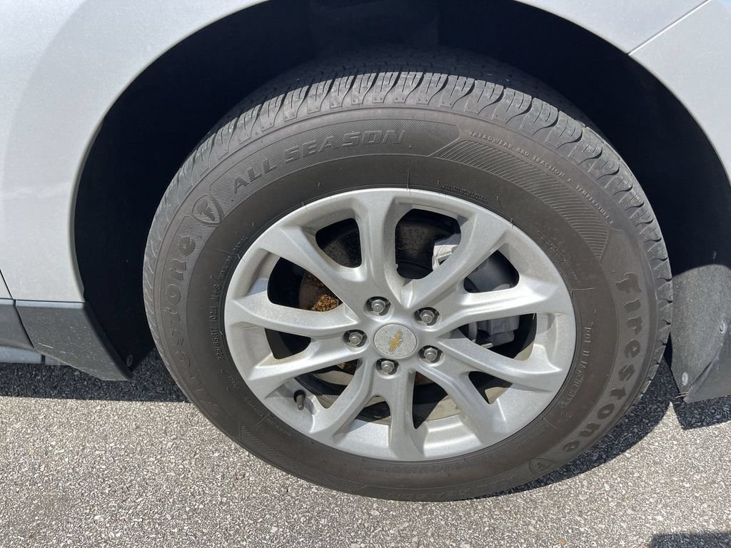 Used 2019 Chevrolet Equinox LT FWD image 3