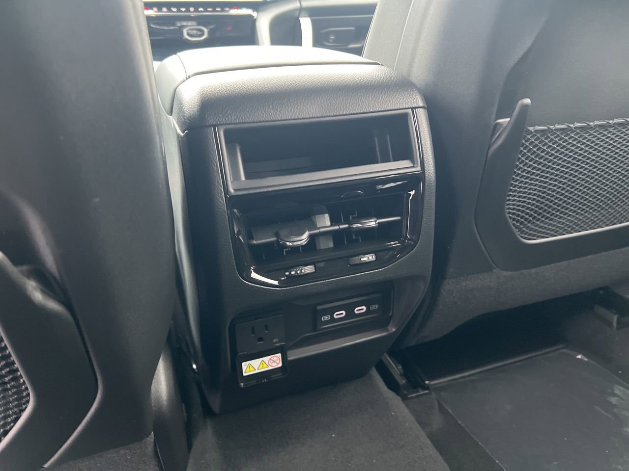 New 2026 Jeep Grand Cherokee Altitude image 16