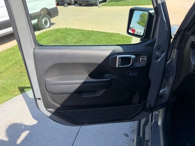 Used 2023 Jeep Wrangler Sport S image 8