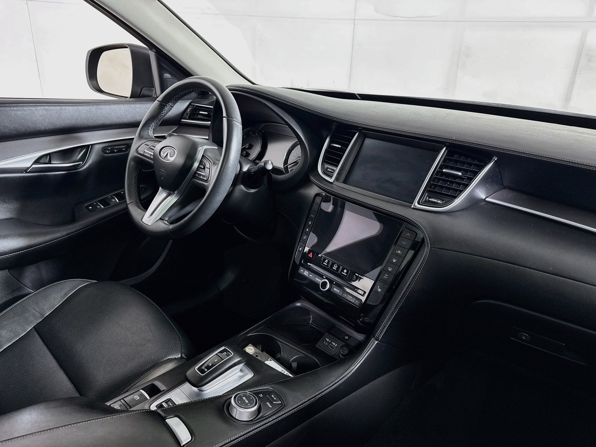 Used 2023 INFINITI QX50 Luxe AWD/4WD image 28