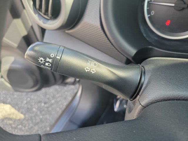 Used 2021 Nissan Kicks S image 24