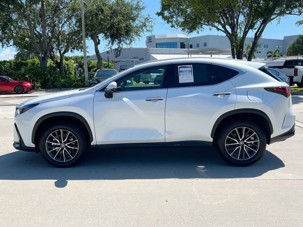 Certified 2025 Lexus NX 250 FWD w/ Towing Package (2000 Lbs) image 4