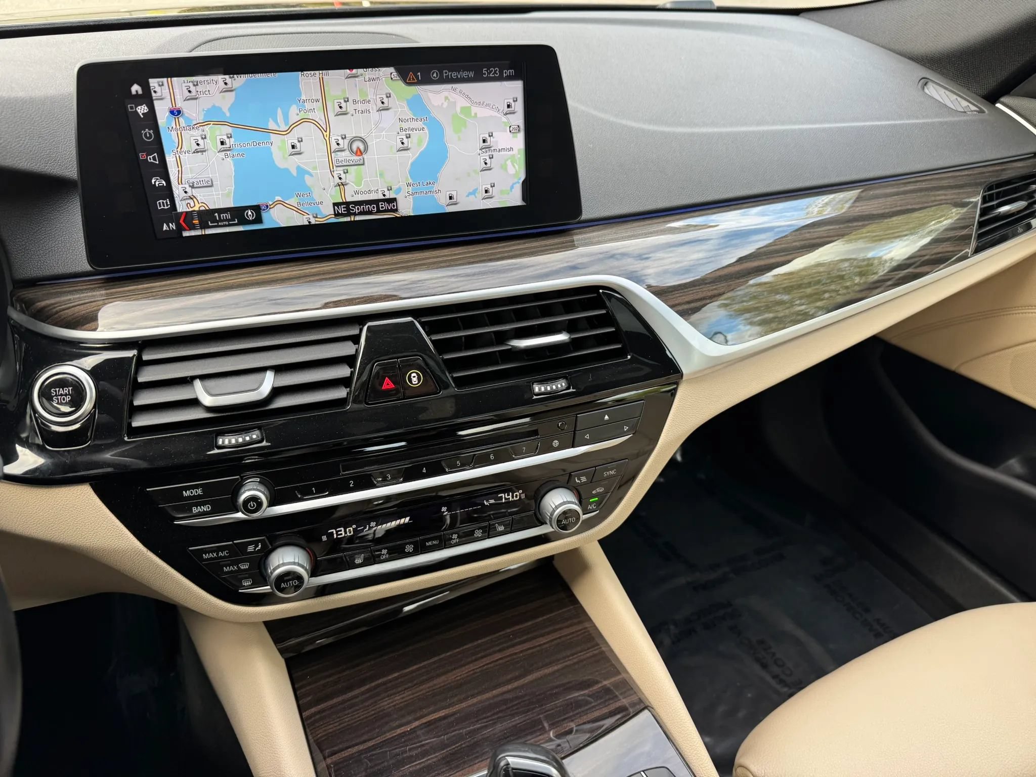 Used 2018 BMW 530e xDrive AWD/4WD image 35