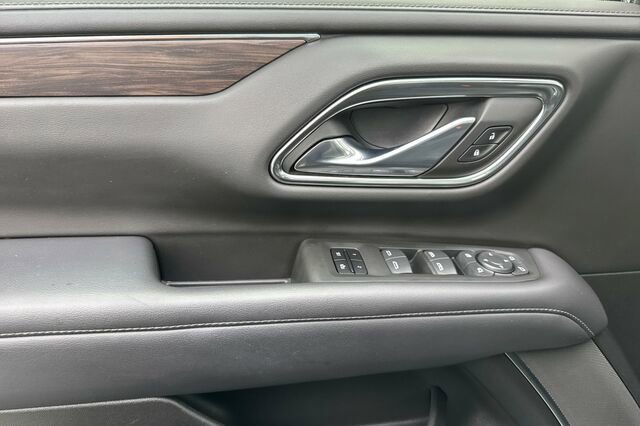 Used 2022 Chevrolet Tahoe Z71 w/ Luxury Package image 8