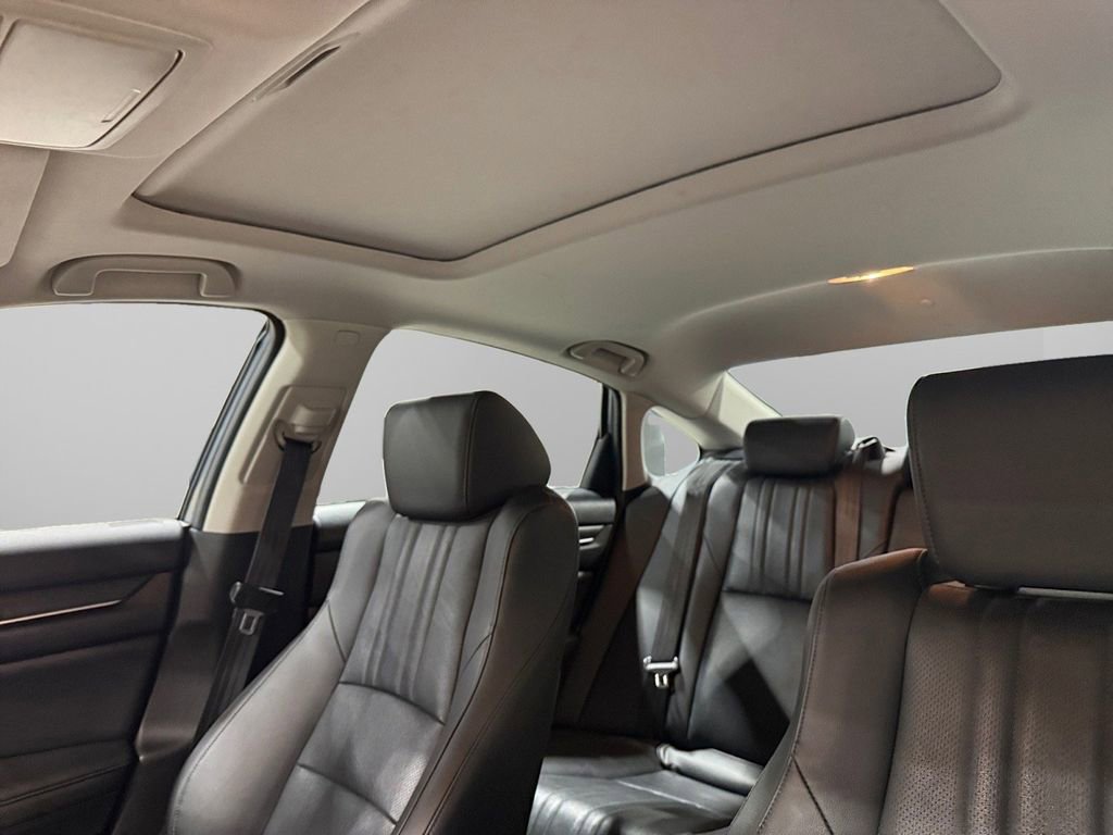 Used 2022 Honda Accord Touring image 39