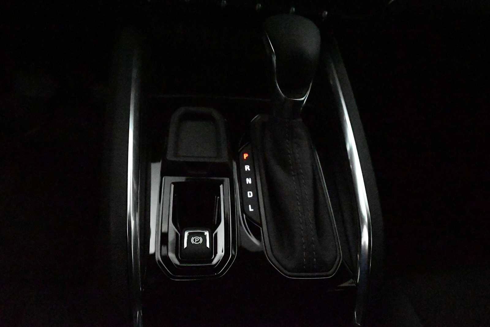 New 2026 GMC Canyon Elevation w/ Convenience Package RWD image 17