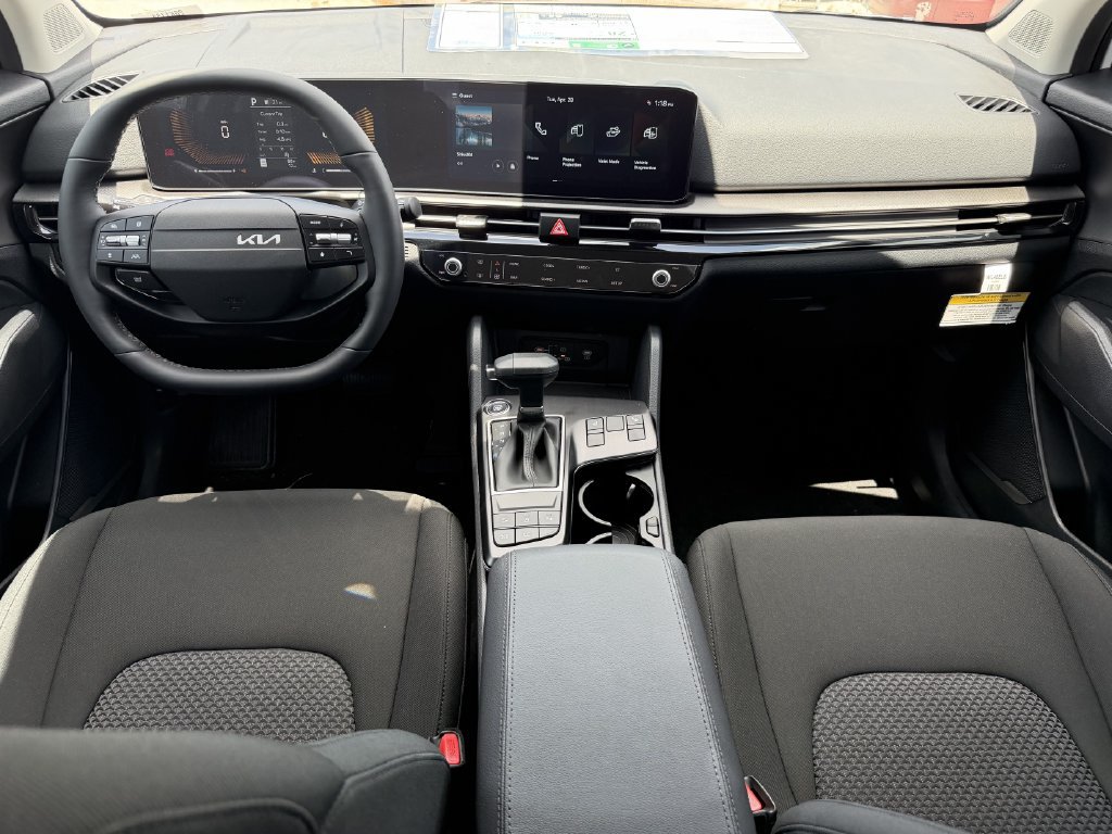 New 2027 Kia Sportage LX FWD image 11