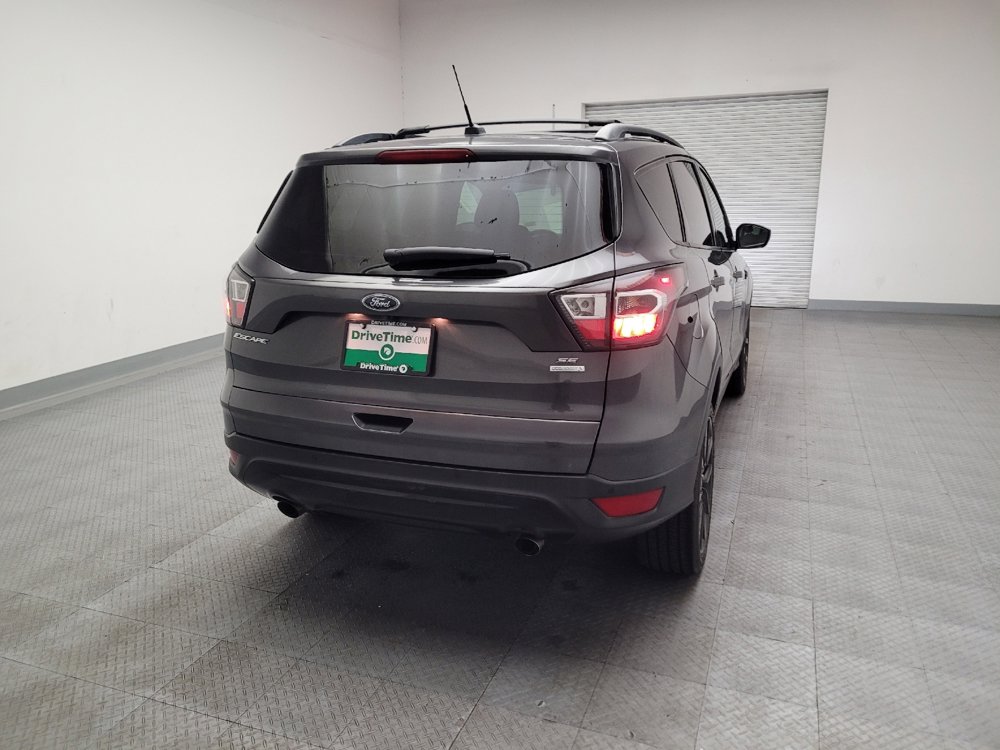 Used 2017 Ford Escape SE w/ Equipment Group 201A FWD image 7