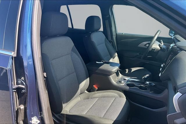 Used 2023 Chevrolet Traverse LT AWD/4WD image 7