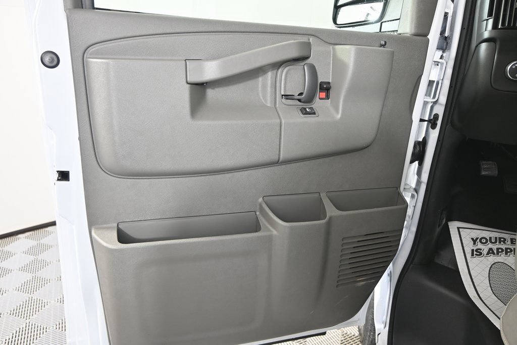 New 2026 Chevrolet Express 3500 Extended w/ Driver Convenience Package RWD image 17