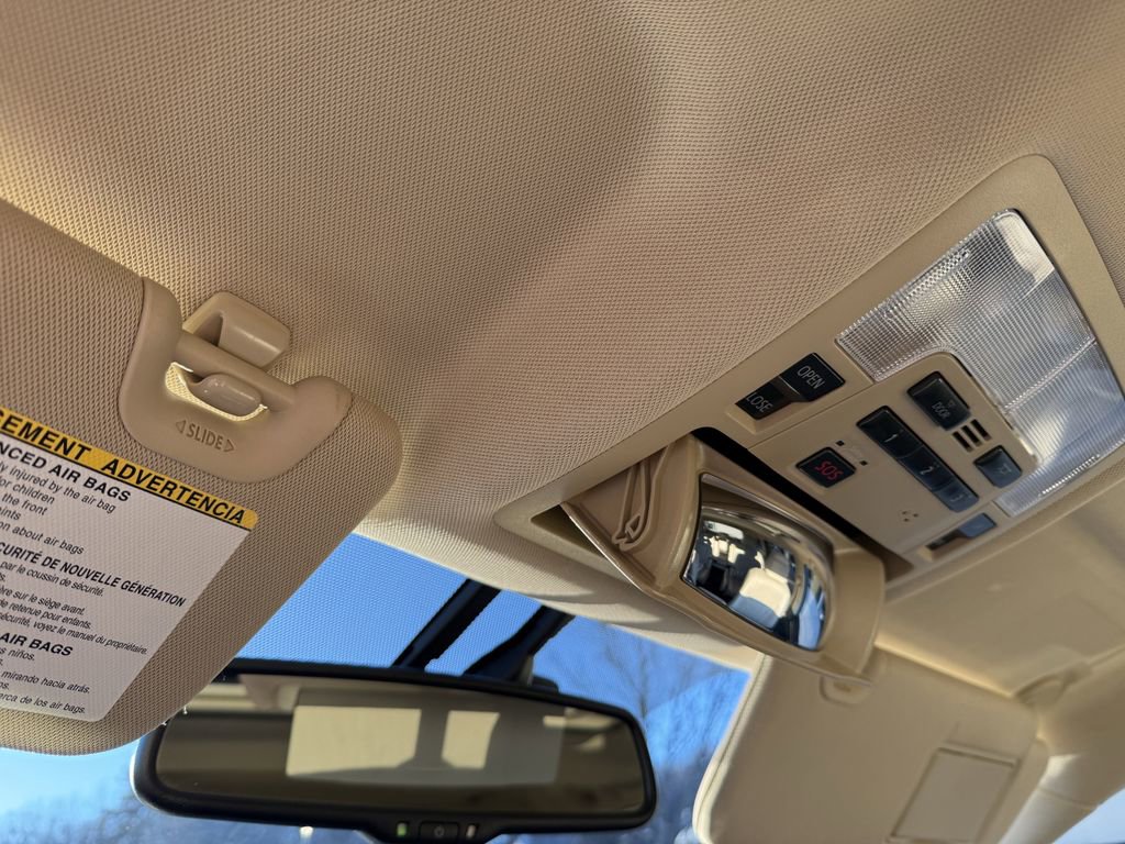 Used 2014 Toyota Highlander Limited image 28