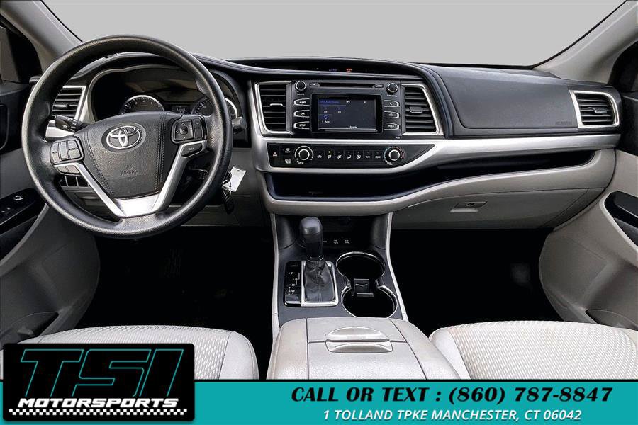 Used 2016 Toyota Highlander LE AWD/4WD image 15