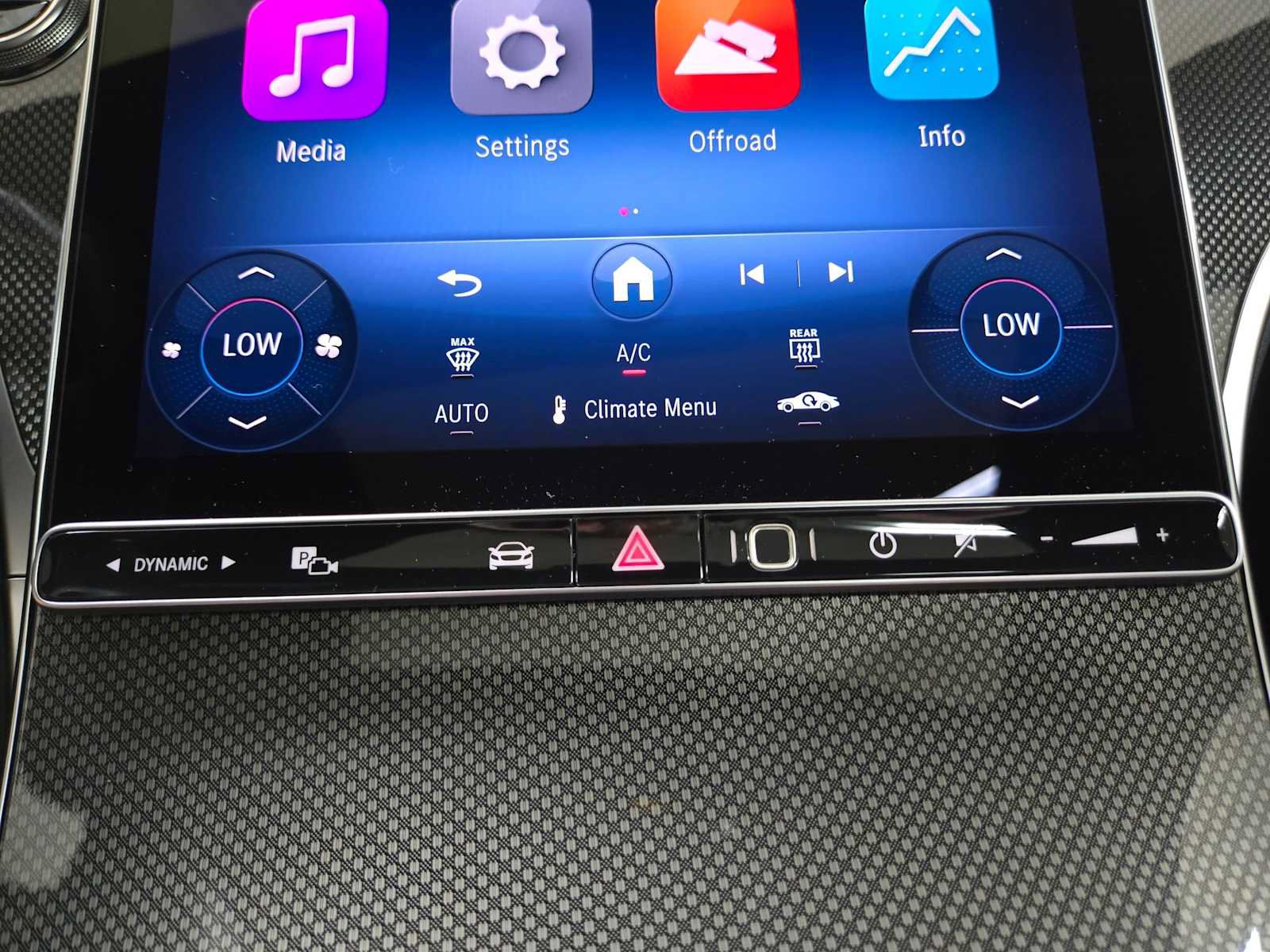 Certified 2026 Mercedes-Benz GLC 300 4MATIC image 29