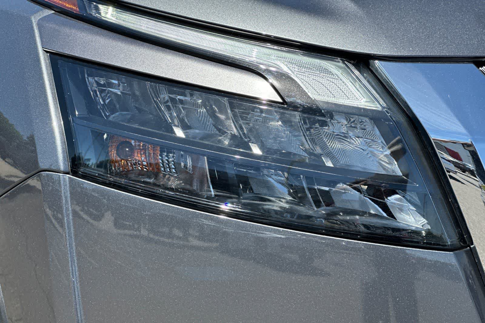 Certified 2025 Nissan Pathfinder S w/ Cargo Package FWD image 34