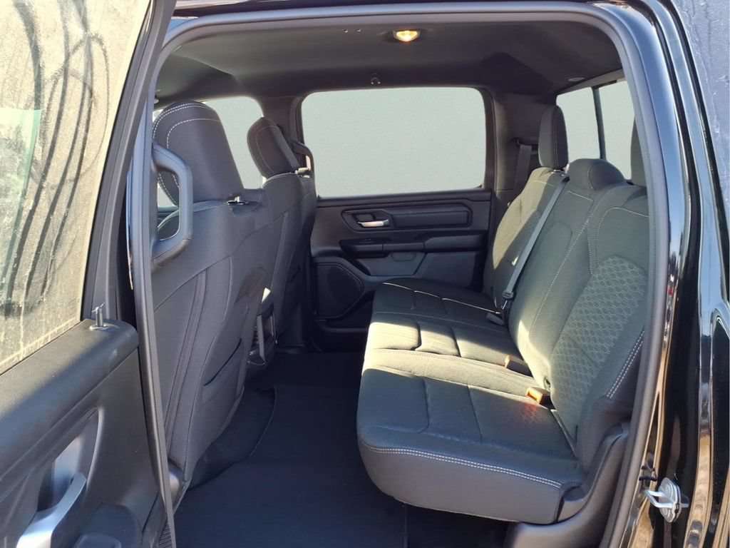 New 2026 RAM 1500 Express AWD/4WD image 13