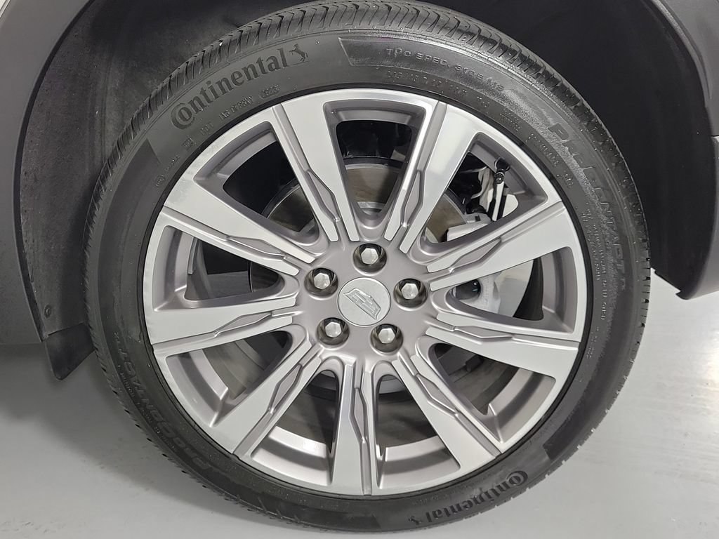 Used 2023 Cadillac XT4 Premium Luxury FWD image 9