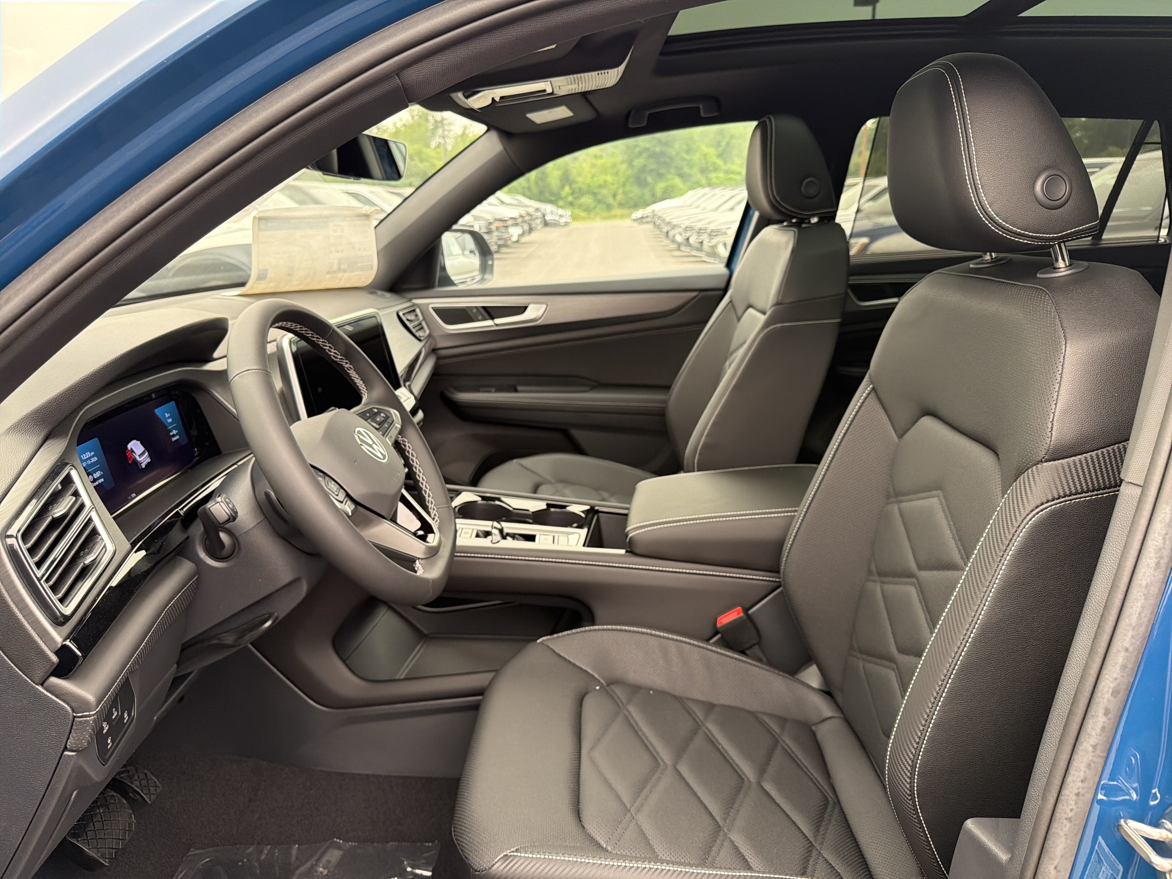 New 2026 Volkswagen Atlas Cross Sport SE AWD/4WD image 9