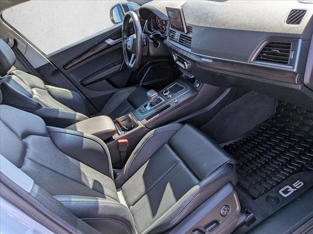 Used 2020 Audi Q5 Prestige w/ Prestige Package image 30