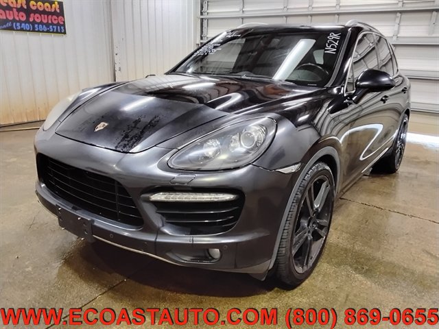Used 2011 Porsche Cayenne Turbo AWD/4WD image 4