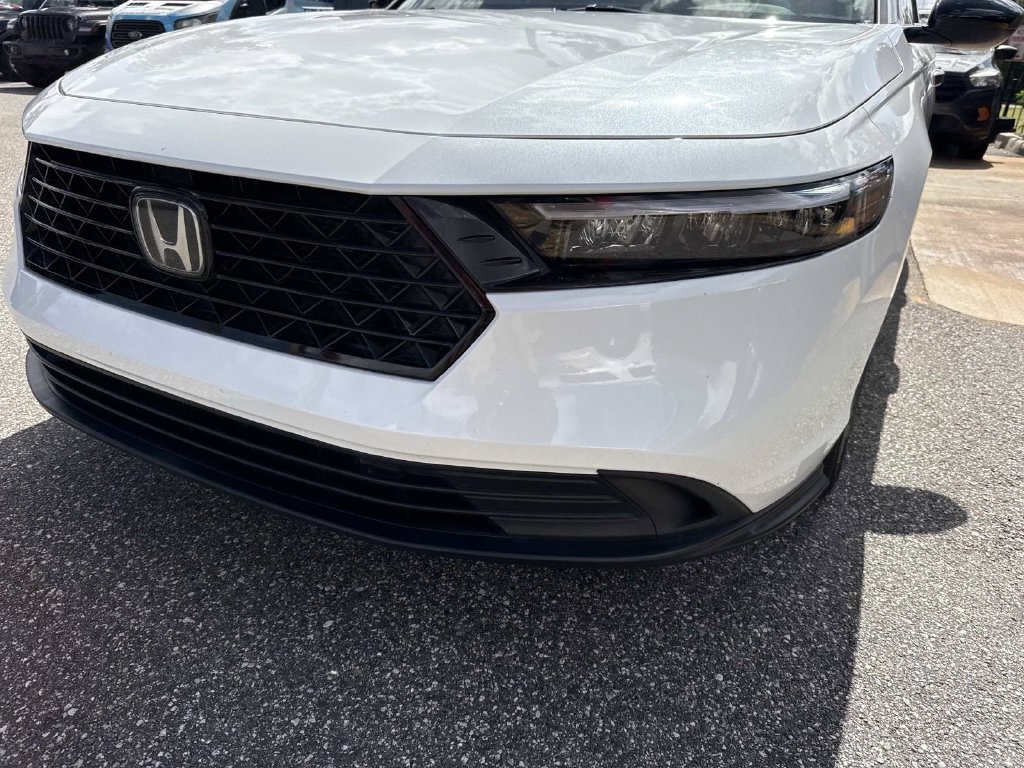 Used 2023 Honda Accord Sport image 10
