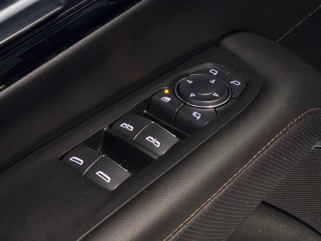 Used 2025 Chevrolet Tahoe High Country RWD image 24