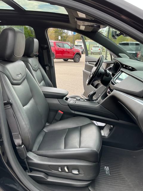 Used 2021 Cadillac XT5 Premium Luxury AWD/4WD image 11