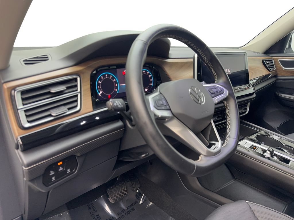 Used 2025 Volkswagen Atlas SE FWD image 55