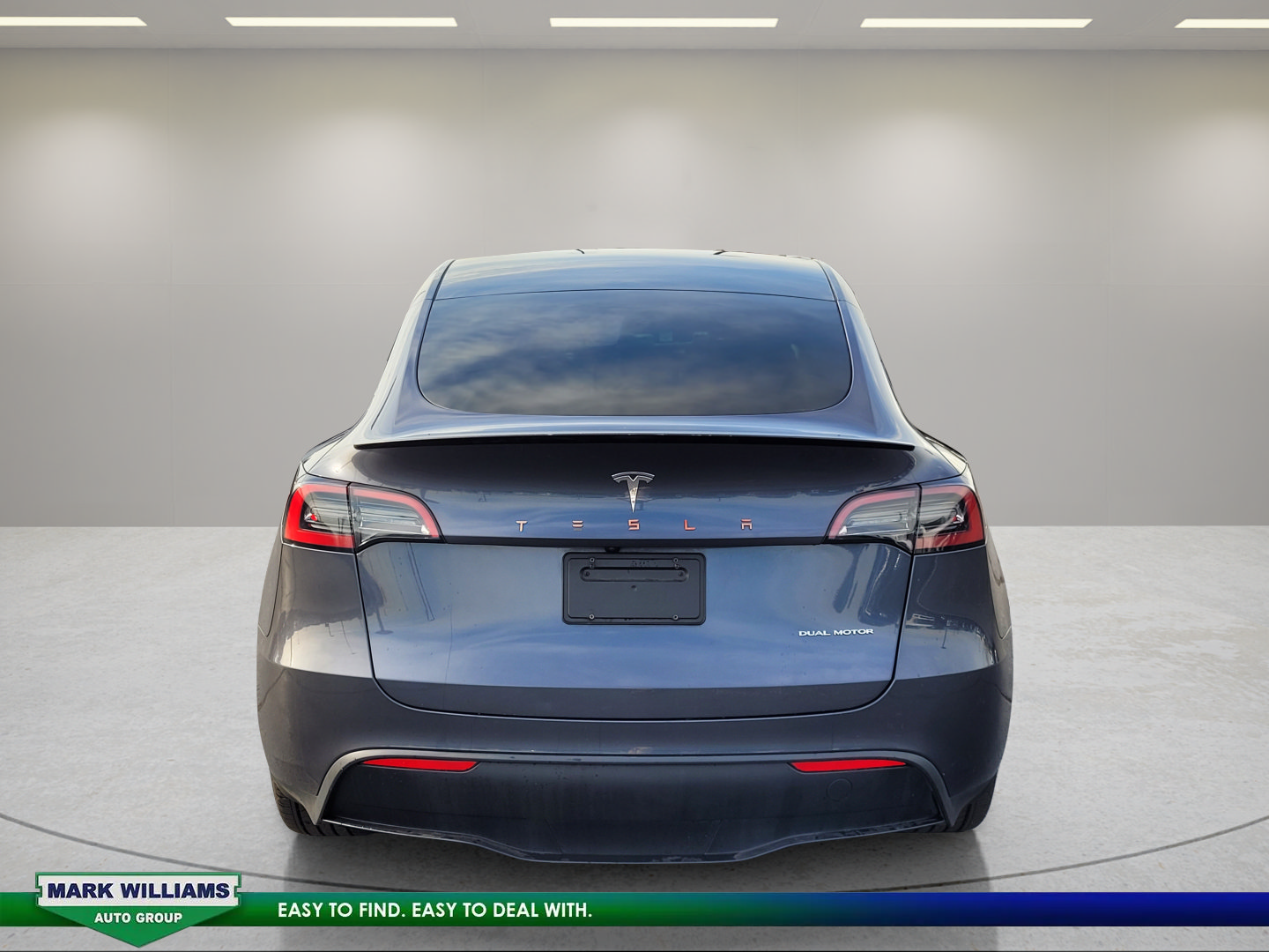 Used 2023 Tesla Model Y Long Range AWD/4WD image 5